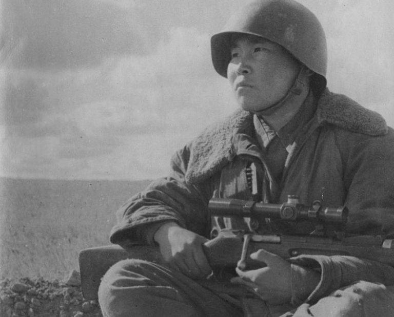 «L'œil du vautour» contre les nazis de la vipère