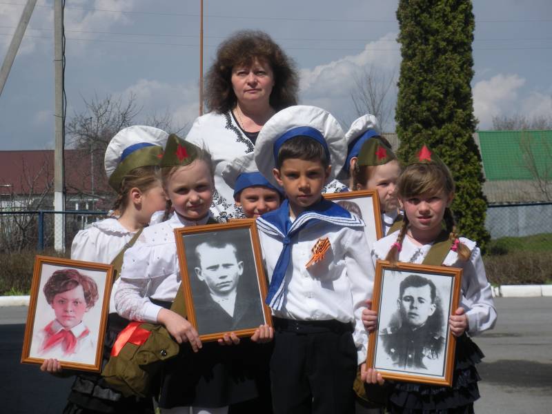 Immortal REGIMENT vun de Jonken