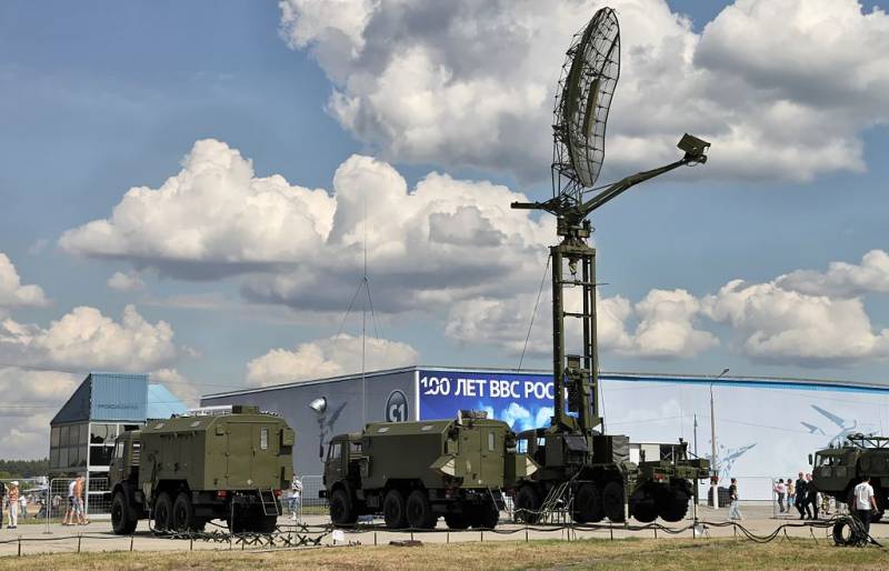 Les troupes ЮВО a un nouveau RADAR «Casta-2»