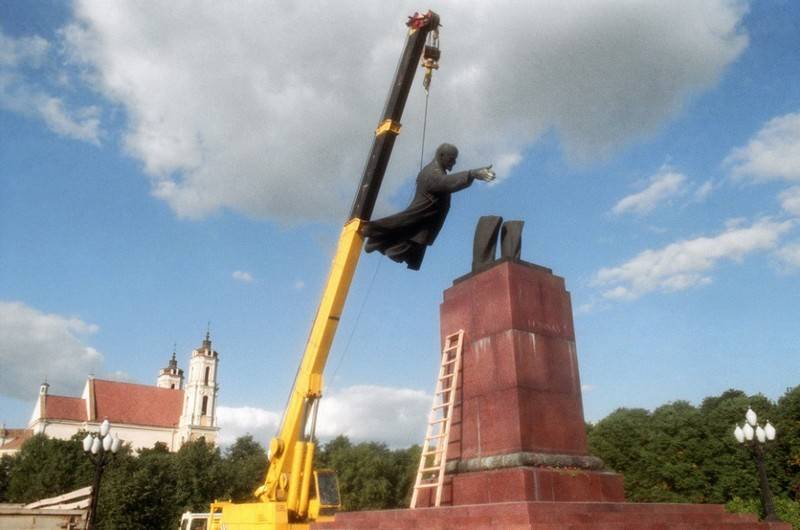 Sur le chemin de l'Ukraine. La lituanie commence le combat avec des traces de 