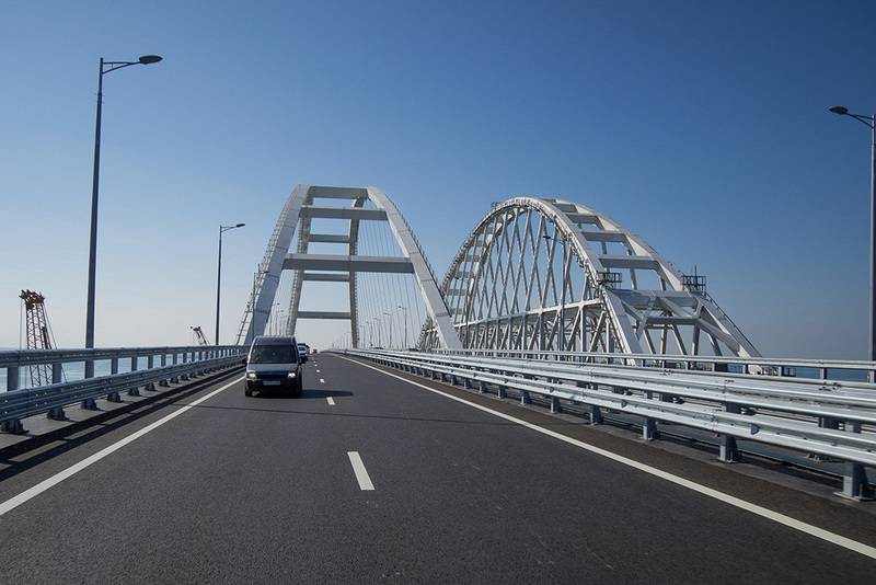 And sea and air. Military experts spoke about the protection of the Crimean bridge