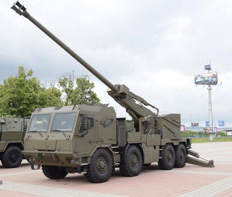 Neie Modell vun engem Jagdpanzer Eva presentéiert op der Foire zu Bratislava