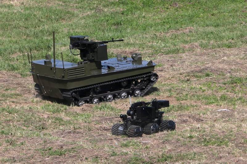No de Regelen vum Panzer-Biathlons. D ' Verdeedegung féiert de Roboter-Compétitiounen