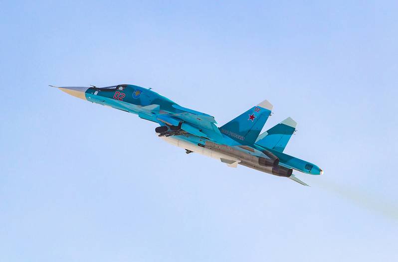 Перевооружаемся. Zwou nei su-34 gespillt an CVO am Kader vun der staatlecher Verteidigungsauftrag