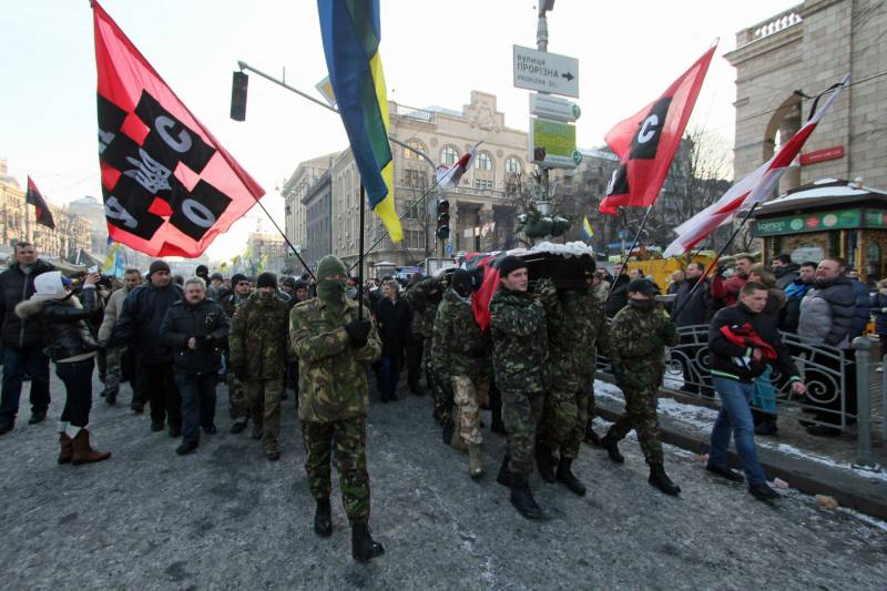 E Gewiermten Zopp an e Glas Kompott. Präis abegraff BANDERA