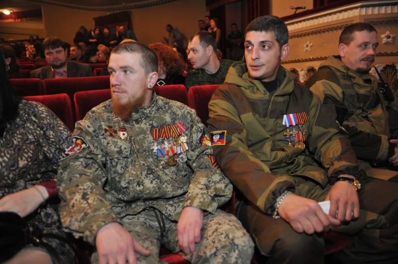 Russia has betrayed Donbass or saved?