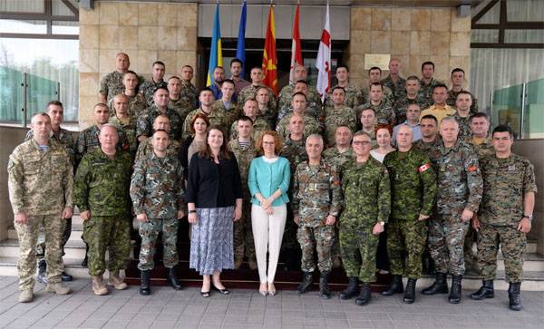 Macedonia has a bright future as the 30th member of NATO. Advertising from the Greeks