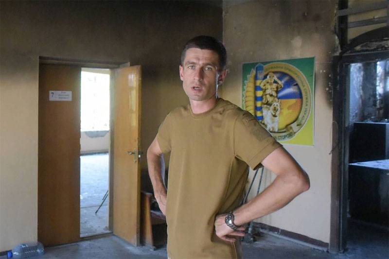 In Mariupol Ukrainian Colonel broke his jaw really wanted the menu to move