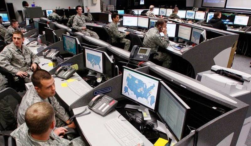 Le département d'etat des etats-UNIS lance un programme de surveillance pour les transactions d'armes russes