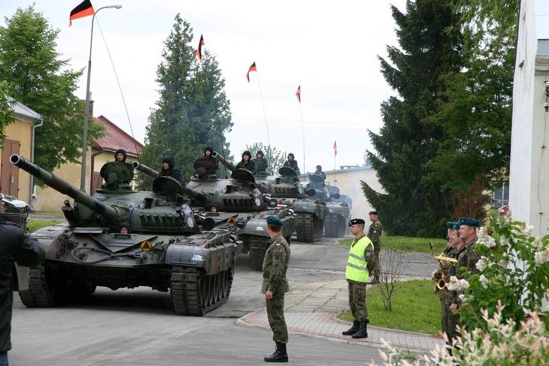 Poland creates a new armored division and returns to the old system of T-72