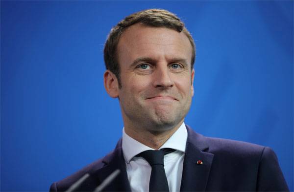 To call for national service in France will start from 16 years