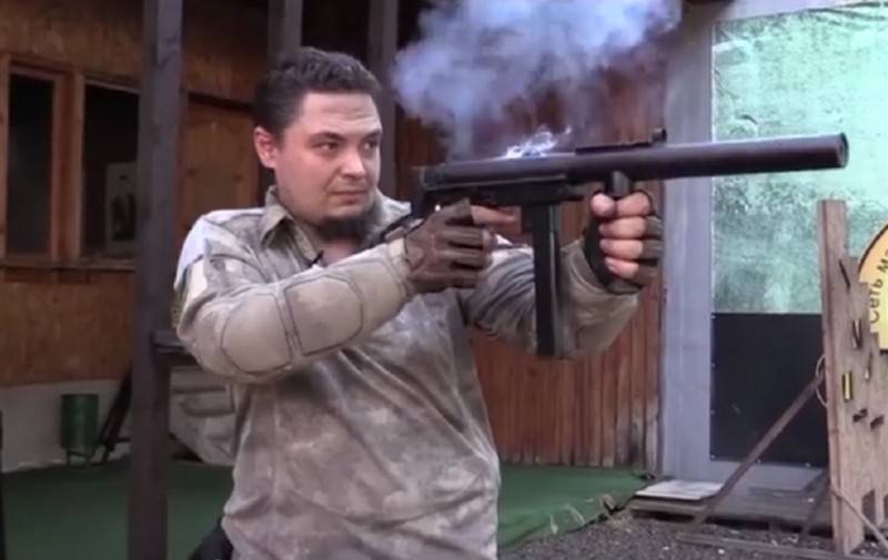 Gunsmith from the DNI created the submachine gun for urban combat