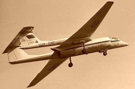 Thema 34 an Thema 17. Anniversairen sowjetescher Entwécklung vun der stratosphärischen Kämpfer an Kundschafter
