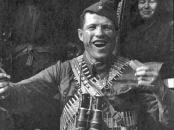 Dmitry Овчаренко: el atleta, изрубивший el hacha de dos docenas de los fascistas