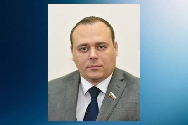 The Deputy is deprived of the apartment. Not confirmed sources of income