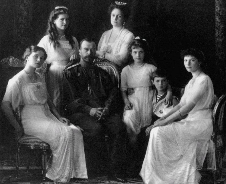 100 years from the date of execution of the Royal family. Scandal on the Network with a caricature of Nicholas II