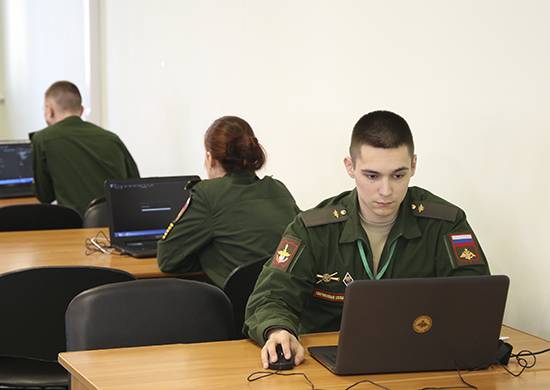D 'Deputéierten befürworteten de Gesetzentwurf iwwer d' Reform vun der militärescher Ieweschten