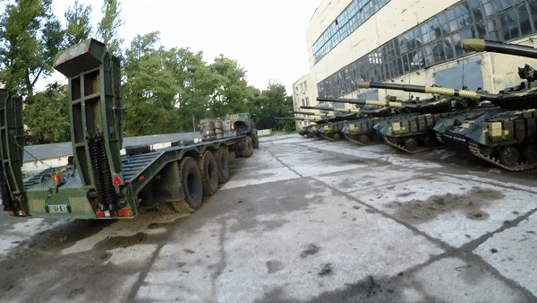 Ukrainian stalkers found abandoned on the basis of the 