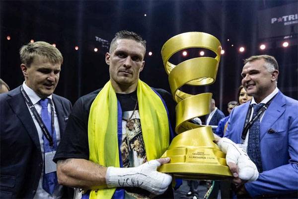 Парашэнка: Украінскі гімн у Маскве - знак набліжэння нашай перамогі