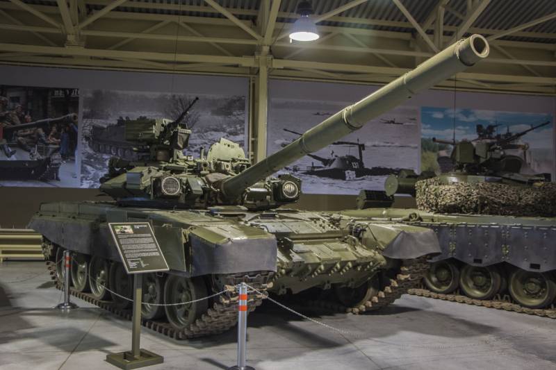 Historier om kanoner. T-90 inde og ude