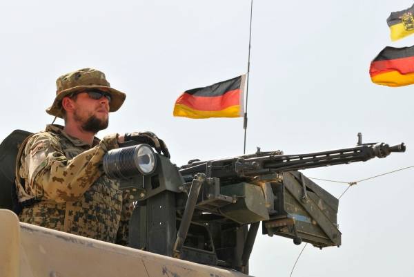 To reverse history. The Bundeswehr refers to the practices of Himmler