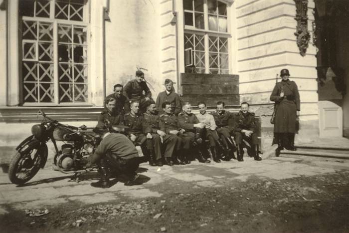 Халакост пад блокадным Ленінградам