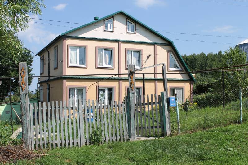 Europe from the bus window. Part 2. Houses and roads