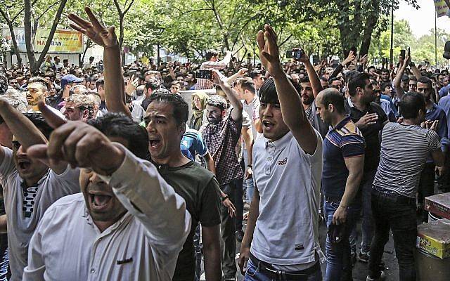 «Les ennemis nous avons ici, à l'intérieur de l'Iran, et ce n'est pas l'Amérique»