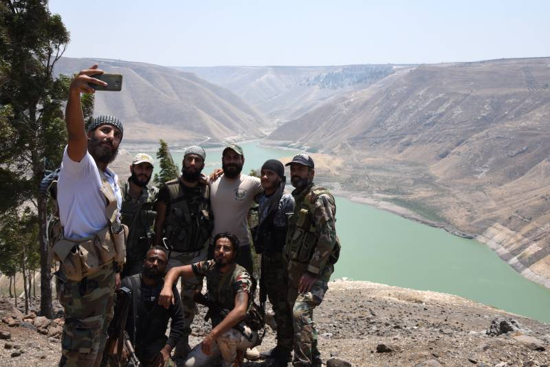 La situación en siria. Grupos clandestinos YPG comenzaron en Африне la operación 