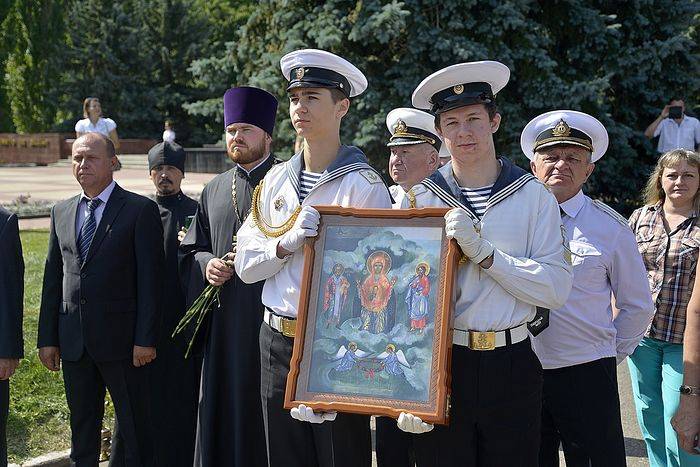 The eighteenth birthday of the death of submarine 