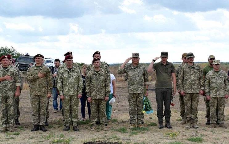 Medien: Merkel huet virgeschloen, op Donbass bis 40 dausend Friedenstruppen