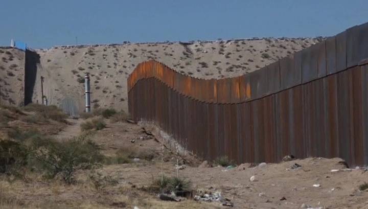 Firwat Trump wëll Amerika verstoppen hannert der Mauer?
