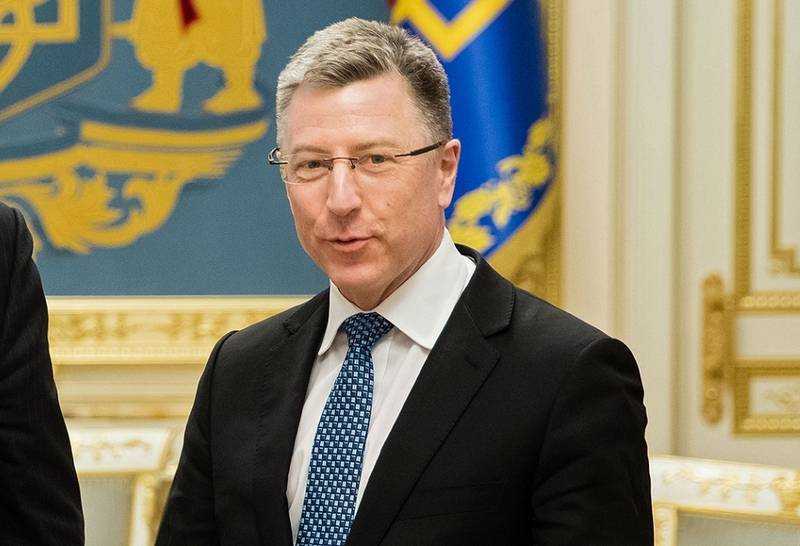 Kurt Volker presented the new website 