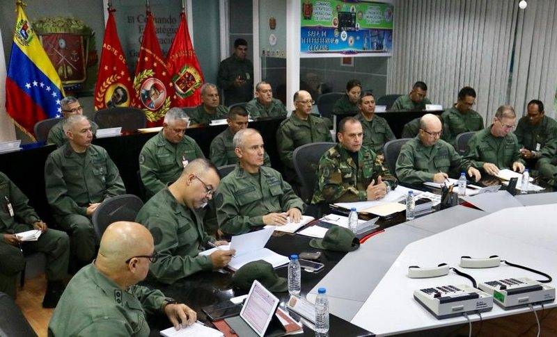Venezuela huet d ' Arméi op der Grenz mat Medellín