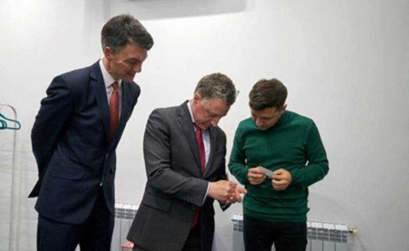 De Sonderbeauftragte vum US-Ausseministère vun der Ukrain trëfft sech mat zelenskiy