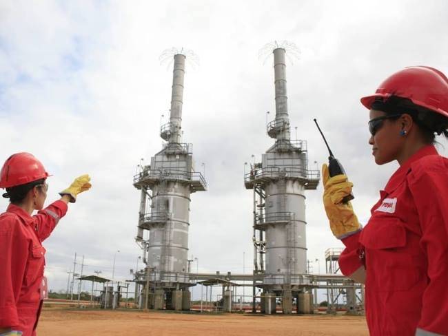 Maduro strikes at the EU and the U.S. office of PDVSA moved to Moscow