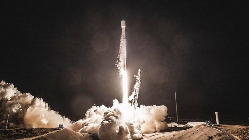 The company SpaceX launched to the ISS reusable spacecraft Crew Dragon