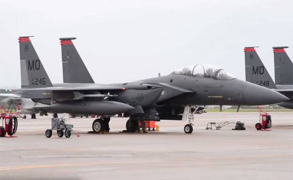An den USA: Russland a China schaffen d ' Fligeren vun der 5. Generatioun, a mir тратимся op F-15