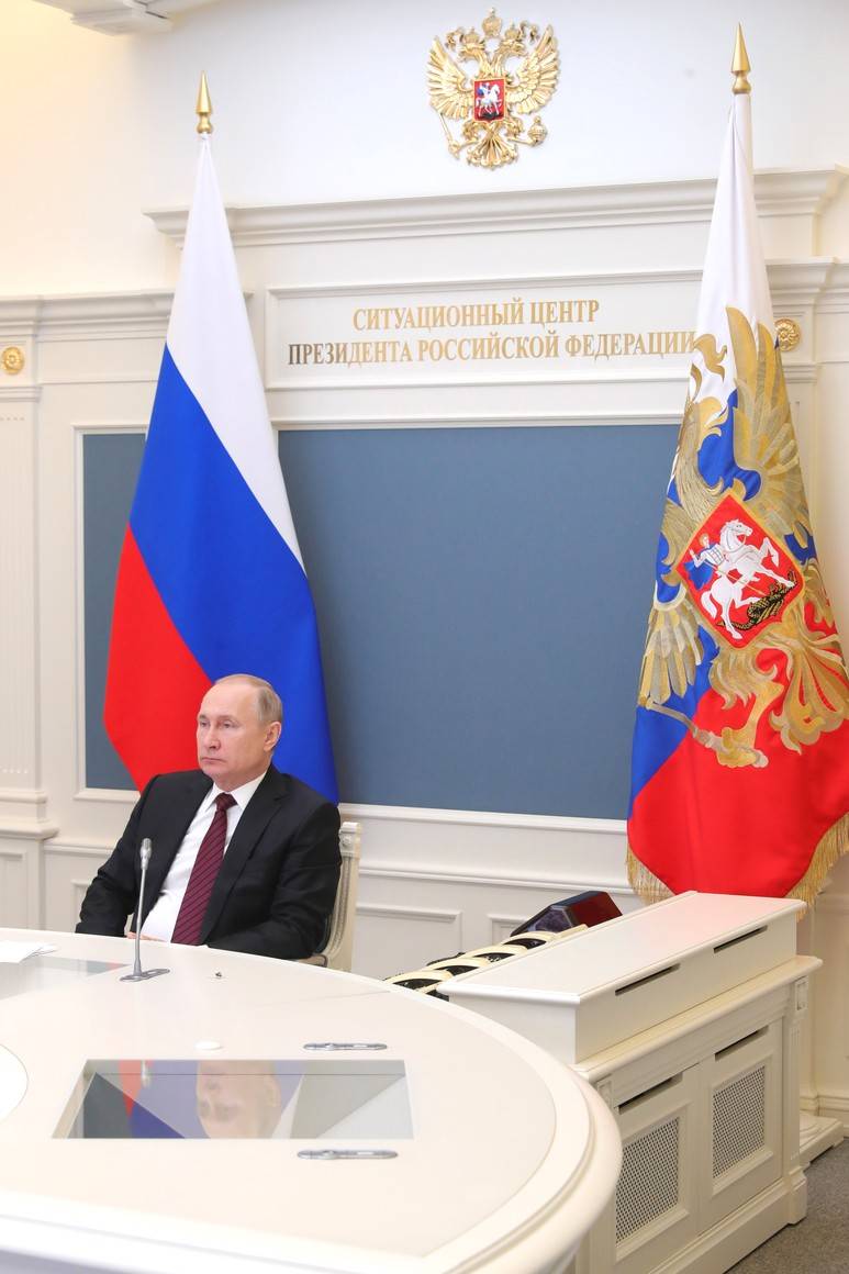 The Western media says about the Kremlin ways of extending Putin's power