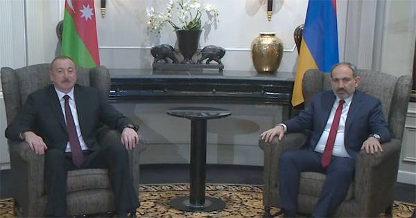 Алієв і Пашинян на берегах Дунаю обговорили проблему Карабаху