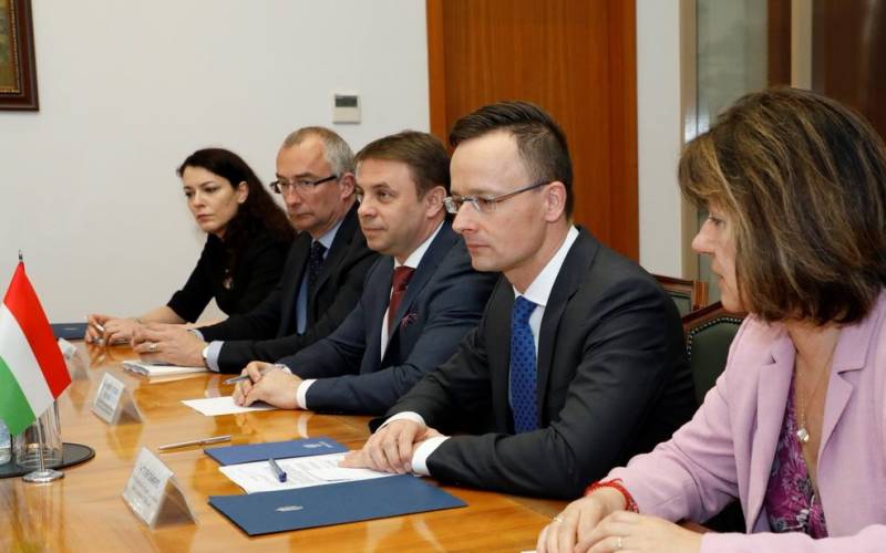Ungarn har til hensigt at få gas til at omgå Ukraine