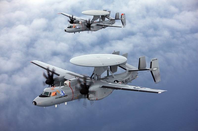 La MARINE des états-UNIS ont commandé un lot pontés avions ДРЛОиУ E-2D Advanced Hawkeye