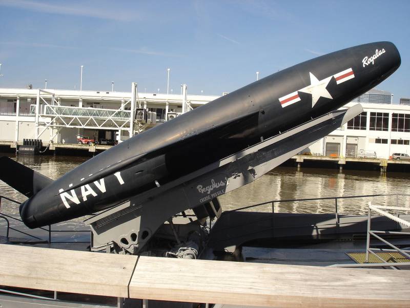من الغواصة إلى الشاطئ. بعد SSM-N-9 النجم Regulus (الولايات المتحدة الأمريكية)