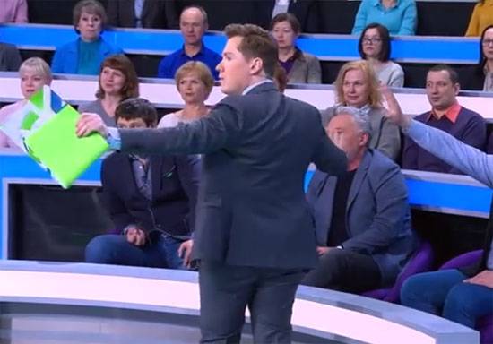 النازية شعار من ضيف NTV قد عجلت فضيحة في الاستوديو