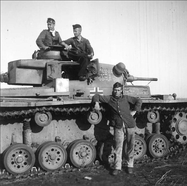 Varför T-34 och PzKpfw III förlorade men vann 
