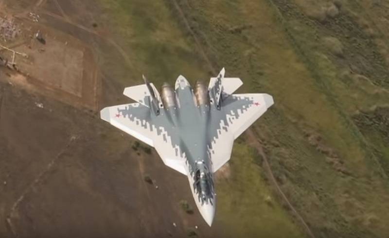 Вьетнам бас тартып, Су-35 үшін ықтимал сатып алынған Су-57Е