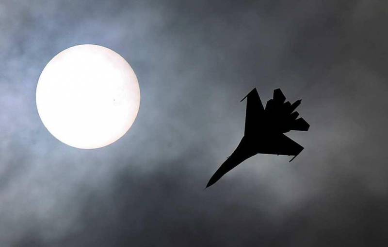 Wer stieß die Stirn su-35S und J-31 «Merlin»? Neblig Transaktion erwirbt Details