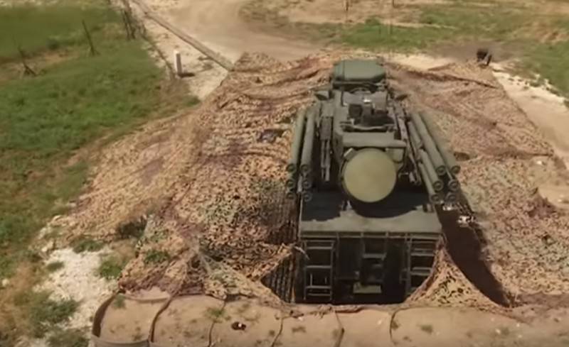 De militante igen afskallede russiske base Hamim