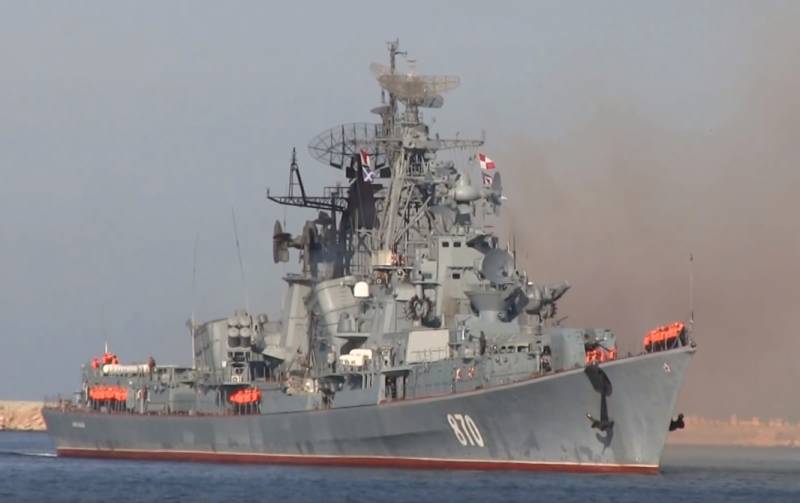 Les soviétiques destroyers déduisent de la composition de la flotte indienne
