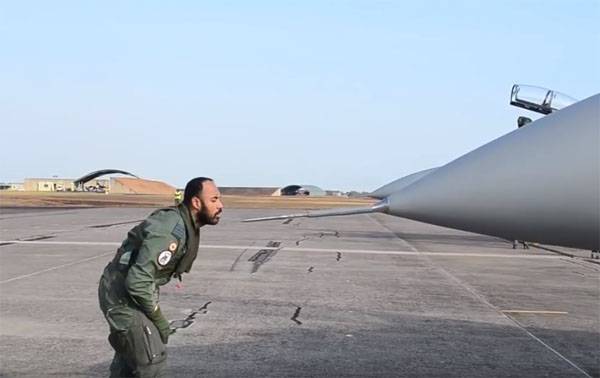 Indian Prime Minister felt that the clouds would hide the aircraft from the Pakistani radars